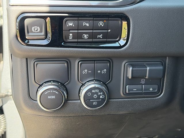 Used 2025 GMC Yukon SUV
