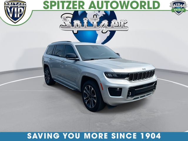 Certified Used 2023 Silver Jeep Overland image 2