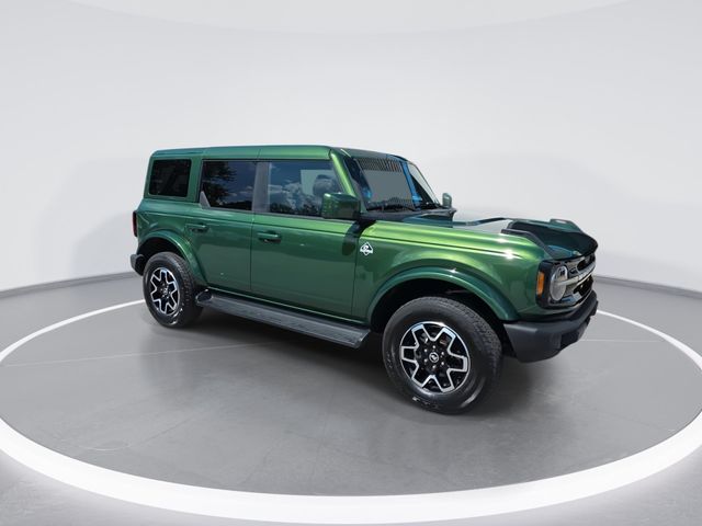 Used 2025 Eruption Green Metallic Ford Outer Banks image 2