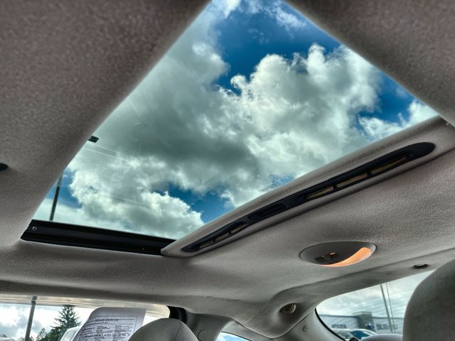 Used 2009 Black Chevrolet LT image 17