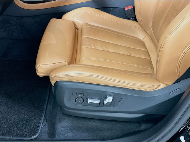 Thumbnail: 2021 BMW X7 - 20