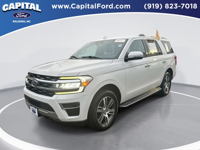 2023 Ford Expedition Limited's photo