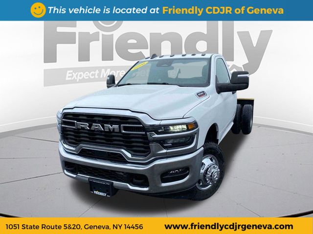 Bright White Clearcoat 2026 RAM 3500 Chassis Pickup Truck Four-Wheel Drive 8-Speed Automatic