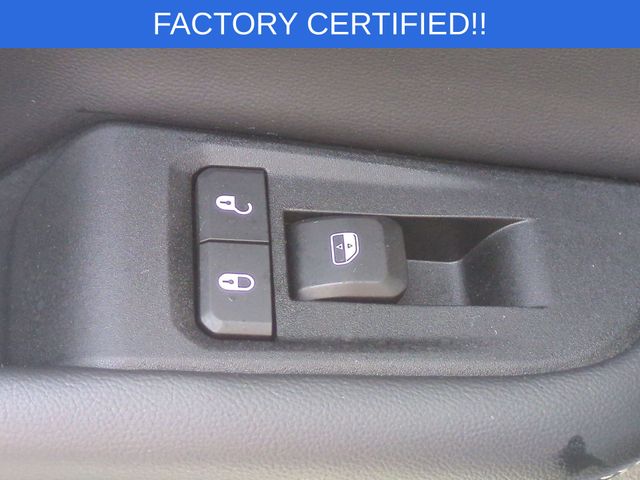 Used 2023 Silver Jeep Limited image 30