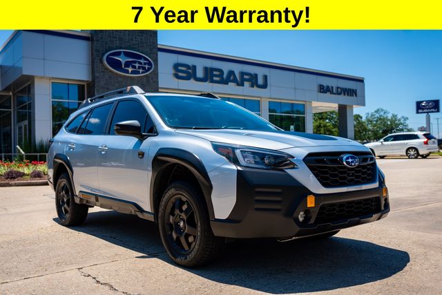 Ice Silver Metallic 2023 Subaru Outback Wilderness AWD SUV / Crossover All-Wheel Drive Continuously Variable Transmission