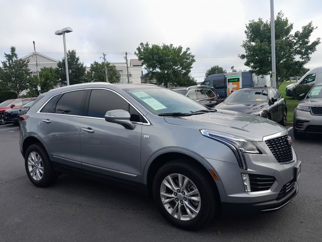 Argent Silver Metallic 2025 Cadillac XT5 SUV / Crossover Front-Wheel Drive 9-Speed Automatic