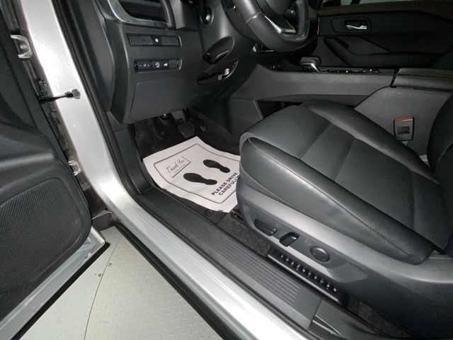 Used 2023 Silver Nissan SV image 12