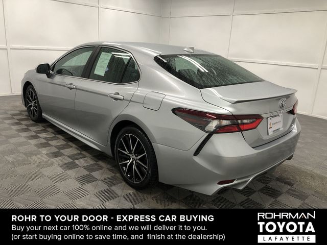 2023 Toyota Camry SE 4