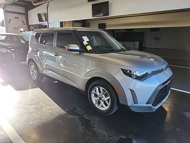 2024 Kia Soul LX FWD