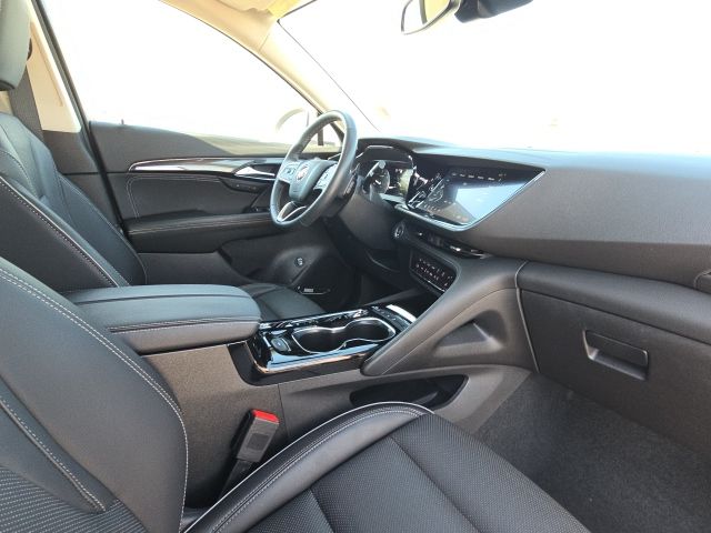 2023 Buick Envision Essence:C02538