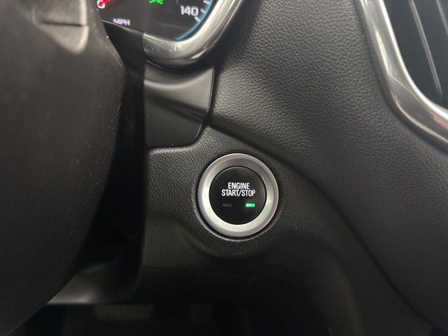 used 2018 Chevrolet Equinox car, priced at $17,988