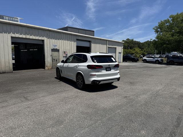 Used 2024 White BMW xDrive40i image 7