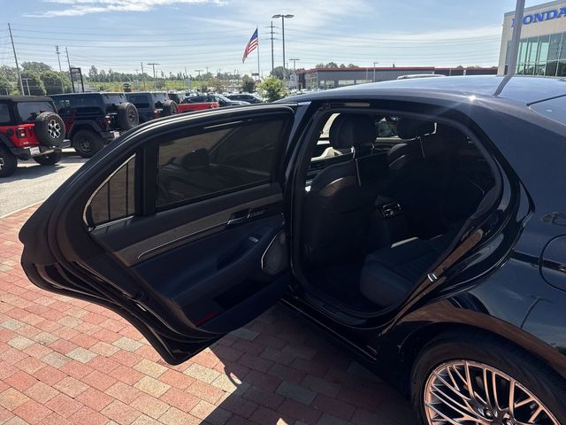 Used 2021 Genesis G90 Sedan