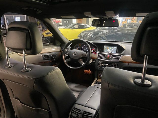 2011 Mercedes-Benz E 350 thumbnail 37
