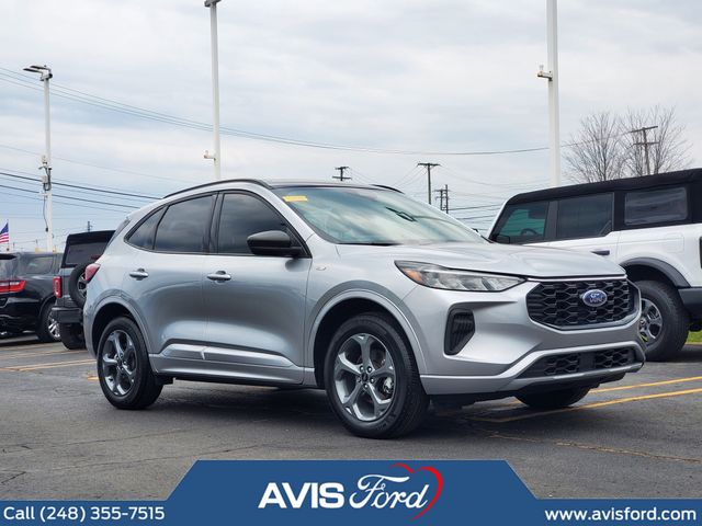 View vehicle photo 2