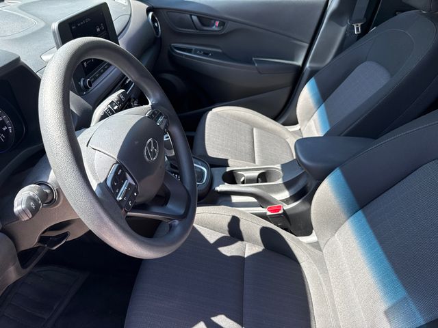 Used 2023 White Hyundai SEL image 18