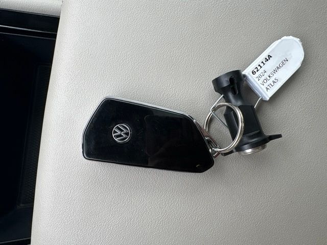 Used 2024 Volkswagen Atlas SUV