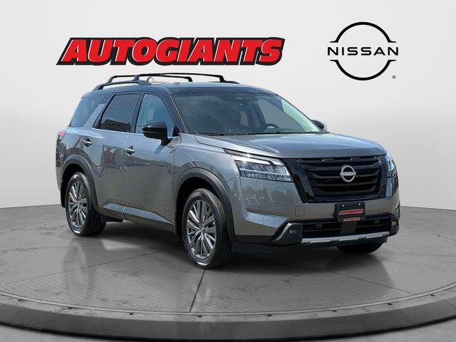 Gun Metallic/Super Black 2024 Nissan Pathfinder SL 4WD SUV / Crossover All-Wheel Drive 9-Speed Automatic