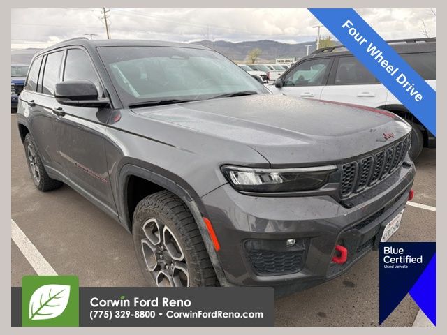 Baltic Gray Metallic Clearcoat 2022 Jeep Grand Cherokee Trailhawk 4WD SUV / Crossover Four-Wheel Drive 8-Speed Automatic