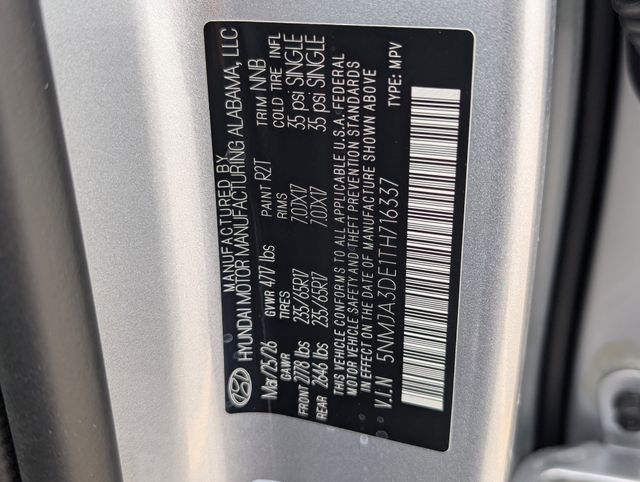 2026 Hyundai Tucson SE Silver at DeMontrond Gulf Freeway