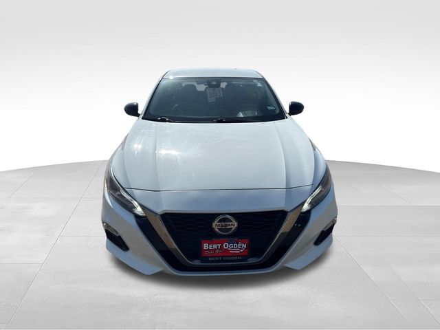 Used 2022 White Nissan 2.5 SR image 2