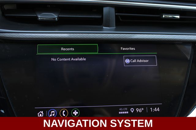 Used 2020 White Buick Preferred image 3