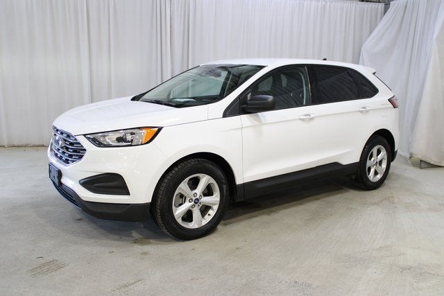 Used 2021 White Ford SE image 3