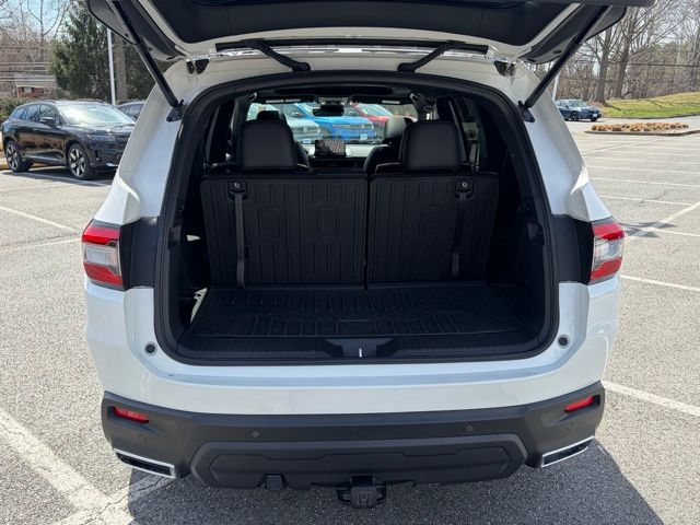 used 2025 Honda Pilot car, priced at $48,225