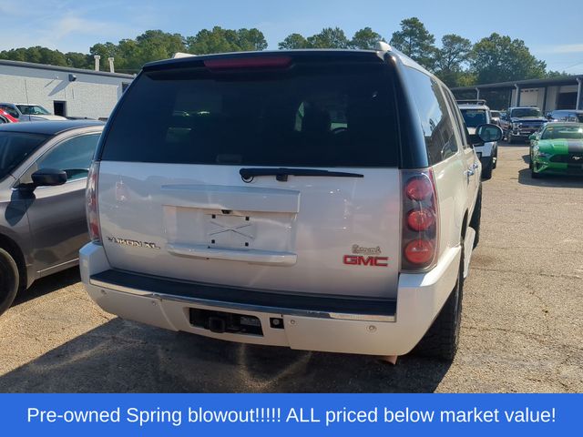 Used 2013 White GMC Denali image 3