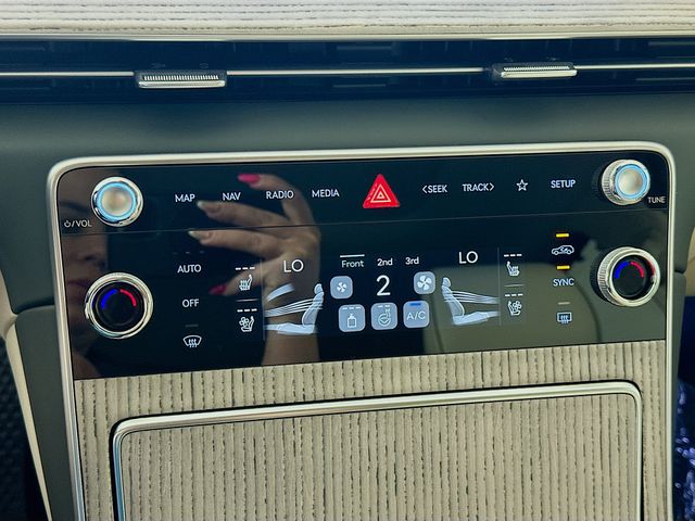 Thumbnail: 2026 Genesis GV80 - 14