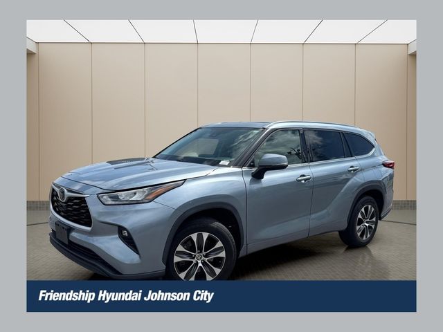 2020 Toyota Highlander XLE FWD