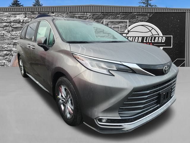 2026 Toyota Sienna Limited 7-Passenger AWD