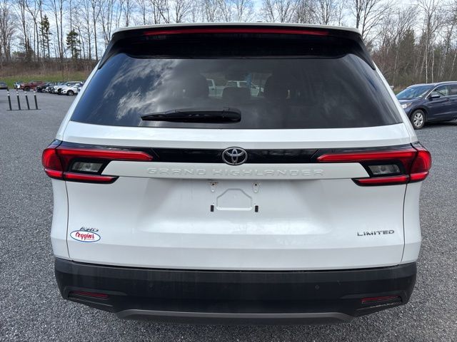 2024 Toyota Grand Highlander Limited - Photo 4