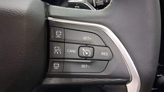 Used 2025 Jeep Grand Cherokee SUV
