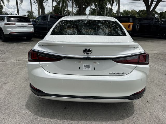2025 Lexus ES - $46,998
