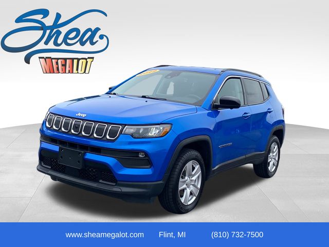 Laser Blue Pearlcoat 2022 Jeep Compass SUV / Crossover Four-Wheel Drive 9-Speed Automatic