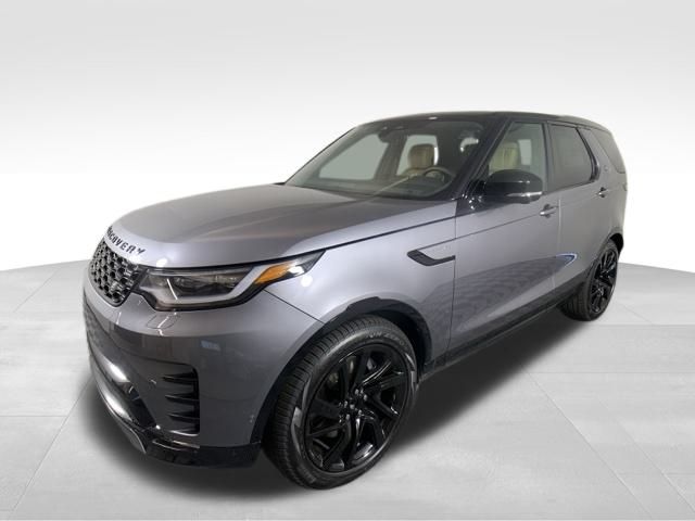 2025 Land Rover Discovery Dynamic SE 3