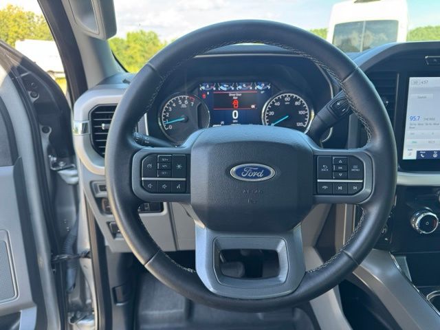 Used 2023 Silver Ford XLT image 17