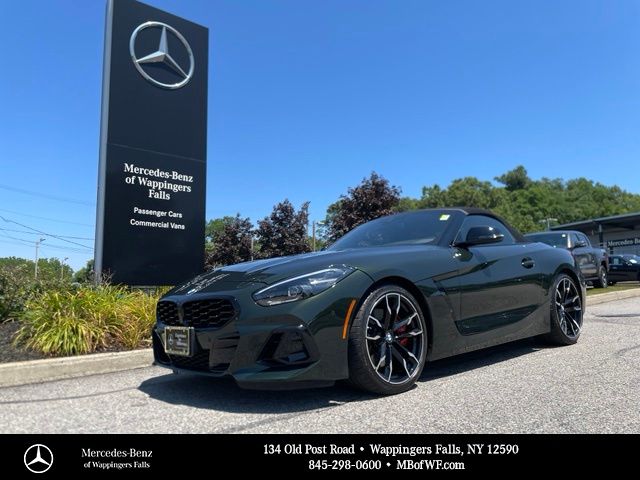 San Remo Green Metallic 2025 BMW Z4 Convertible Rear-Wheel Drive Manual