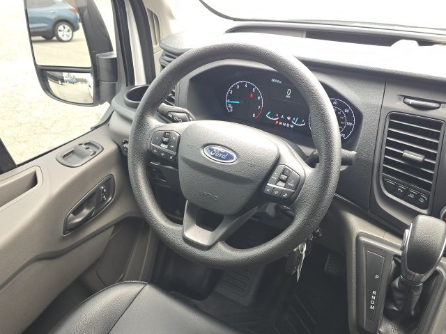 2025 Ford Transit-250 Base:B02148