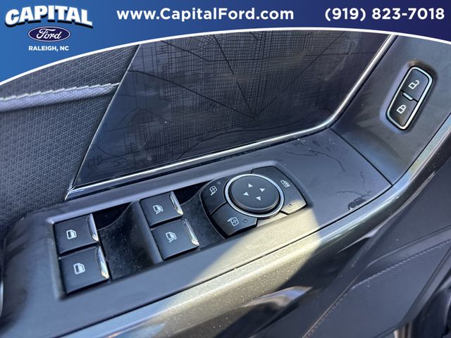 Used 2023 Silver Ford XLT image 21