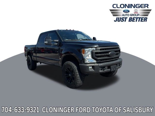 Black Metallic 2021 Ford F-250 Super Duty Lariat Crew Cab 4WD Pickup Truck Four-Wheel Drive Automatic