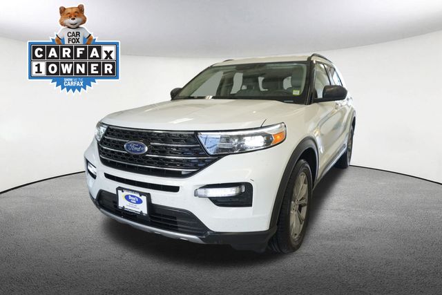 White Metallic 2023 Ford Explorer SUV / Crossover All-Wheel Drive Automatic