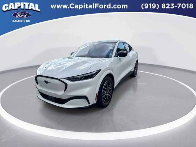 Certified Used 2025 Star White Ford Premium image 4