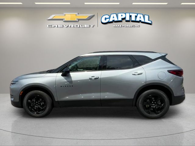 Used 2023 Gray Chevrolet LT image 2