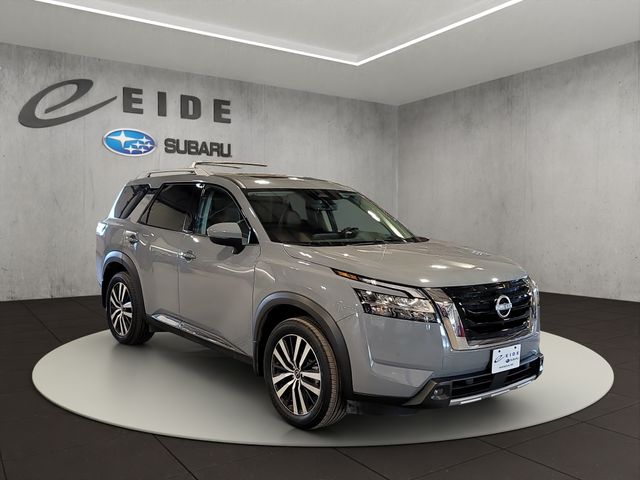 2023 Nissan Pathfinder Platinum 4WD