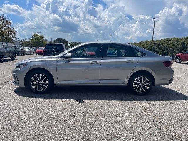 Used 2025 Volkswagen Jetta Sedan