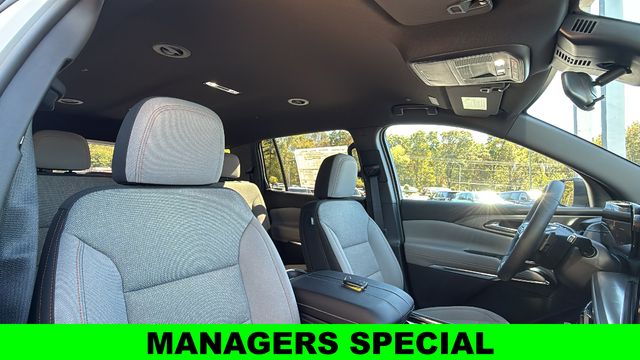 new 2026 Chevrolet Traverse car, priced at $47,690