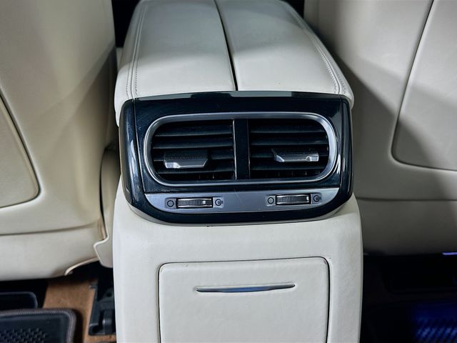 Thumbnail: 2021 Genesis G90 - 27