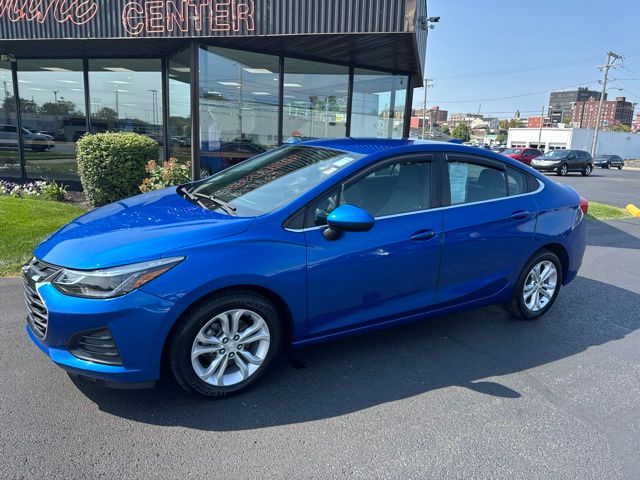 Blue Metallic 2019 Chevrolet Cruze Sedan Front-Wheel Drive 6-Speed Automatic